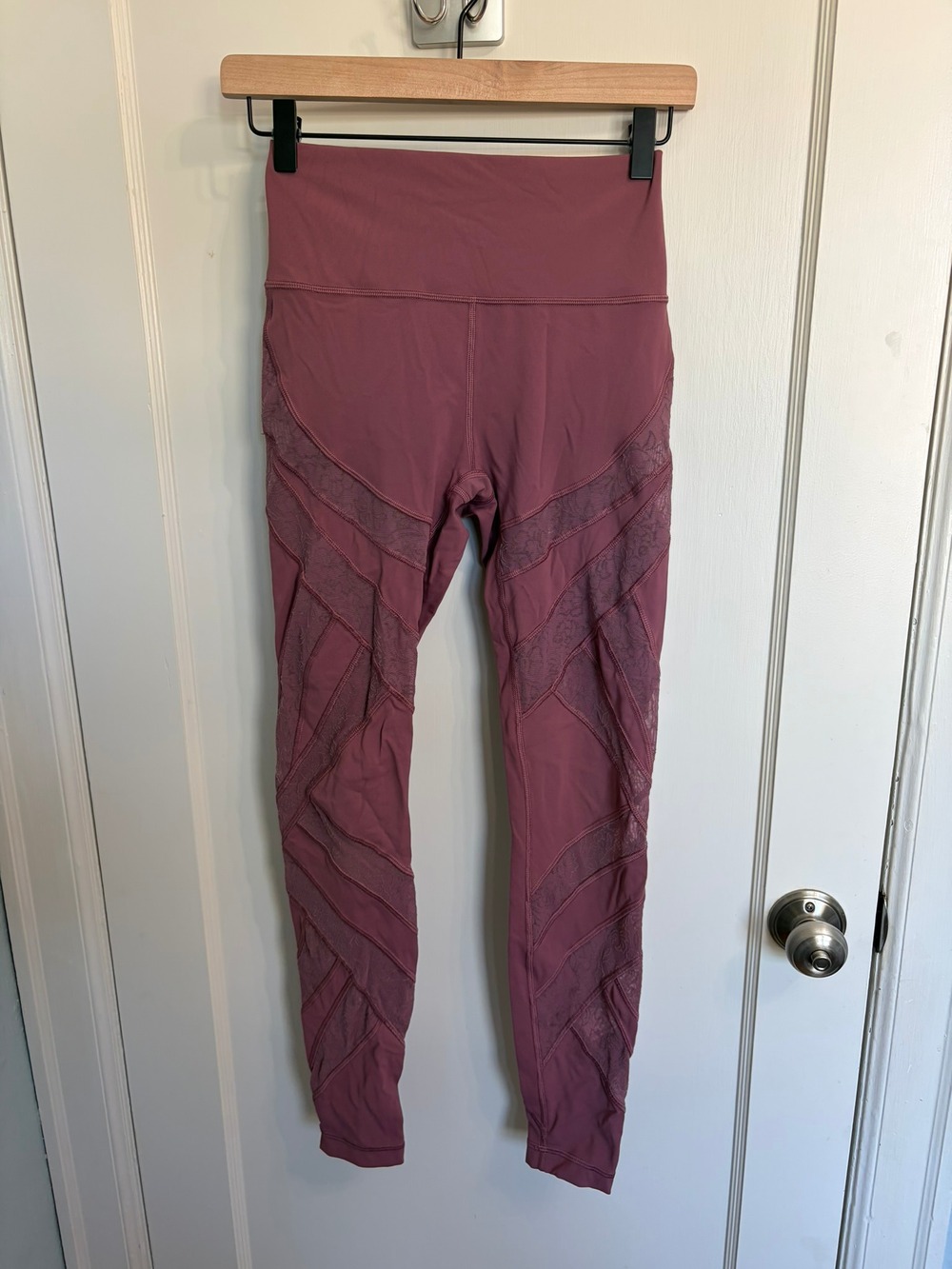Lululemon Lace Mesh Panel Leggings Women's 4 Mauve High Rise 28" Yoga Tight